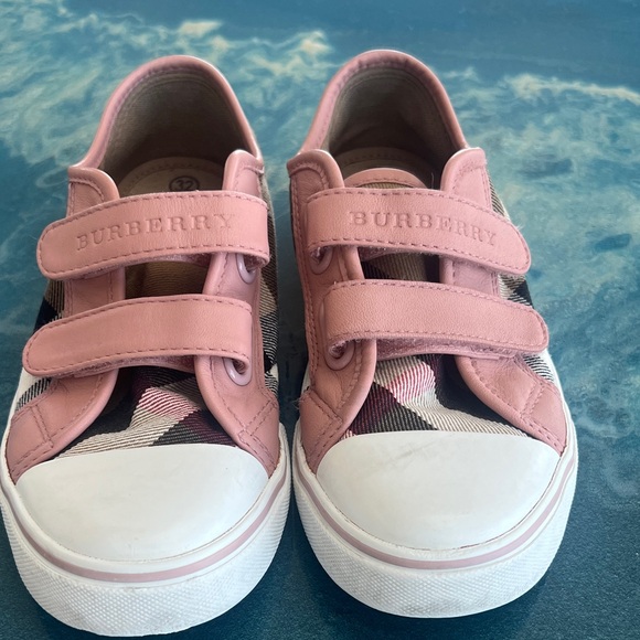 Burberry Kids Sneakers in Pink and White US size 1-1.5 - Picture 1 of 8